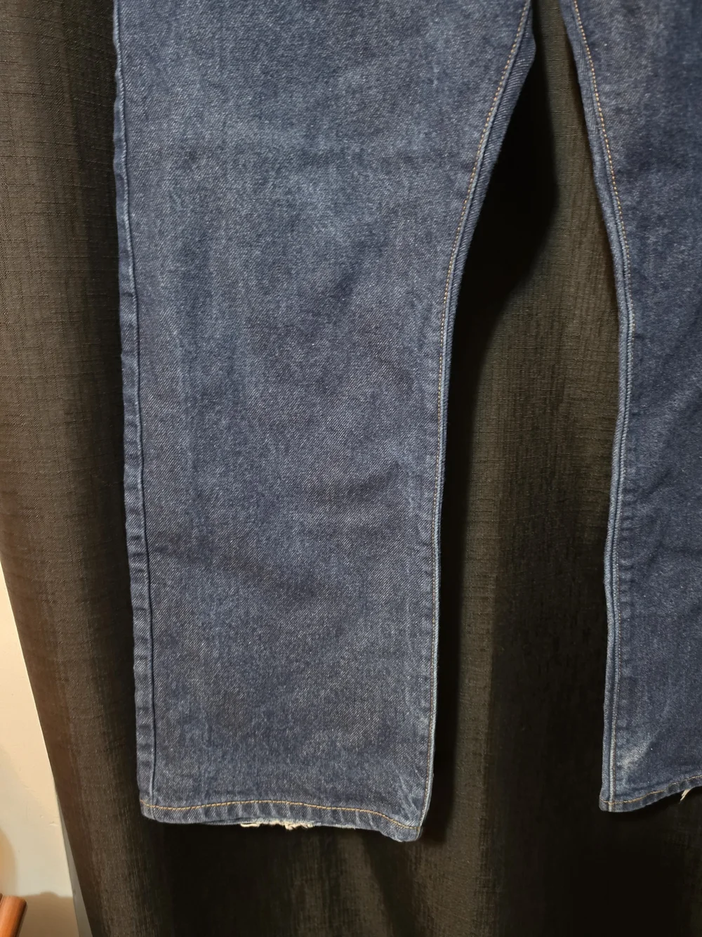 Levi's Relaxed Fit Jeans in Deep Blue Denim 517 36x30